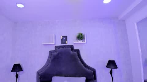 Snapshot of janneblossom chatting on October 8, 2025, 9:45 pm Janne  online show from October 8, 2025, 9:45 pm