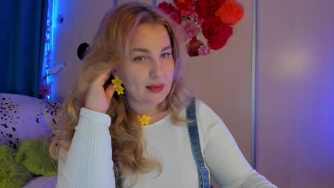 JansyLines online show from September 13, 2025, 7:35 pm