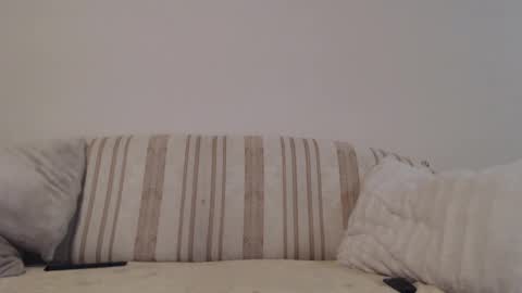 jaqueline88 online show from February 19, 2025, 4:55 am