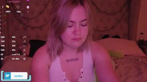 Jaren online show from September 18, 2025, 8:05 am