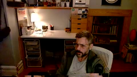 jareth_returns online show from February 1, 2025, 4:24 am