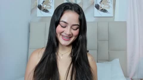 Jaslyn online show from February 6, 2025, 7:40 pm