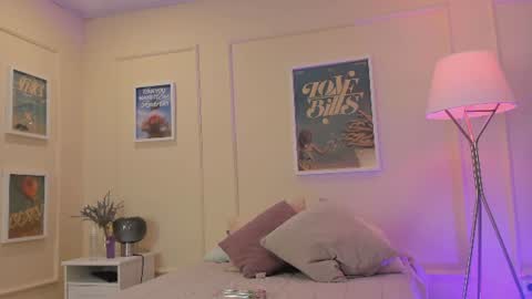 Jasmin online show from July 5, 2026, 4:07 am