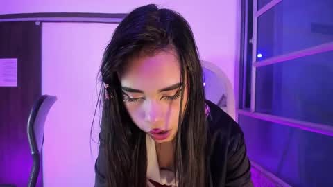 jasmin_skinny online show from October 19, 2025, 3:40 am