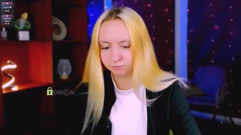 Snapshot of jasmine_eyes chatting on March 1, 2026, 7:38 pm jasmine_eyes online show from March 1, 2026, 7:38 pm