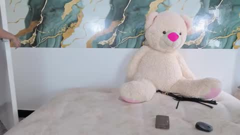 jasmine_star12 online show from February 2, 2026, 7:56 pm