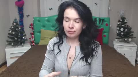 JasmineKouch online show from January 6, 2026, 6:33 pm