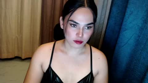 jasminerice222 online show from June 18, 2026, 5:51 am