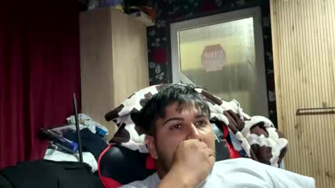 jasonsua21 online show from November 10, 2025, 7:46 pm