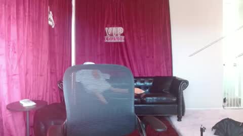 Snapshot of jasonsweets chatting on December 25, 2024, 4:11 pm Jason Sweets online show from December 25, 2024, 4:11 pm