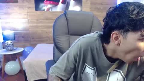 Snapshot of jasperflame chatting on October 10, 2025, 1:21 pm JasperFlame online show from October 10, 2025, 1:21 pm