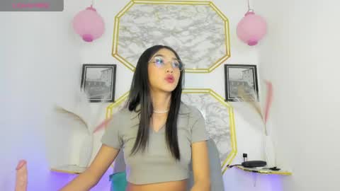 Jaulyn online show from May 26, 2026, 12:23 pm