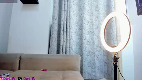 dani and javi online show from February 25, 2026, 10:41 pm