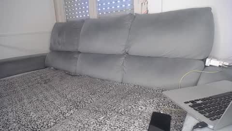 Javier  online show from December 19, 2024, 6:45 pm