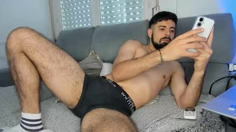 Javier  online show from December 20, 2025, 3:19 pm