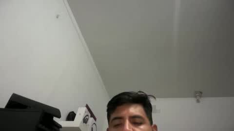 javiermichi online show from November 11, 2025, 3:06 am