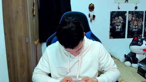 Javier online show from December 3, 2024, 4:14 am