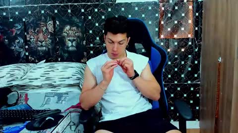 Javier online show from March 3, 2026, 6:47 pm