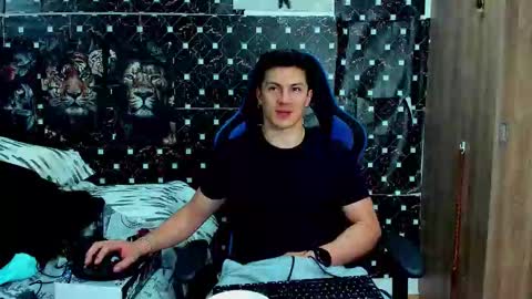 Javier online show from March 5, 2026, 5:47 am