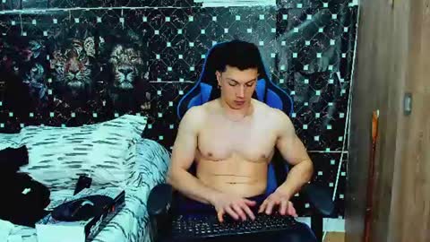 Snapshot of javiersexymann chatting on June 29, 2026, 1:23 am Javier online show from June 29, 2026, 1:23 am