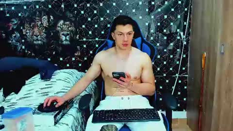 Snapshot of javiersexymann chatting on June 30, 2026, 5:08 am Javier online show from June 30, 2026, 5:08 am