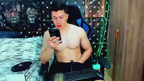 Snapshot of javiersexymann chatting on June 30, 2026, 5:58 pm Javier online show from June 30, 2026, 5:58 pm