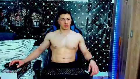 Snapshot of javiersexymann chatting on July 14, 2026, 5:12 am Javier online show from July 14, 2026, 5:12 am