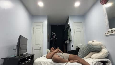 Snapshot of javiricorich chatting on February 16, 2026, 8:43 am javiSdick online show from February 16, 2026, 8:43 am