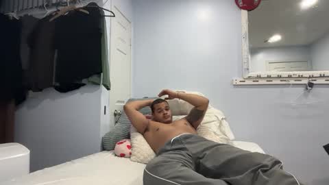 Snapshot of javiricorich chatting on February 17, 2026, 6:32 am javiSdick online show from February 17, 2026, 6:32 am