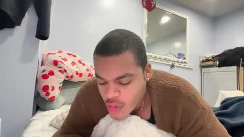 Snapshot of javiricorich chatting on February 24, 2026, 7:01 pm javiSdick online show from February 24, 2026, 7:01 pm