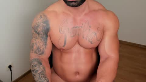 Snapshot of jaxonhunk chatting on December 23, 2024, 1:18 am JaxonHunk online show from December 23, 2024, 1:18 am