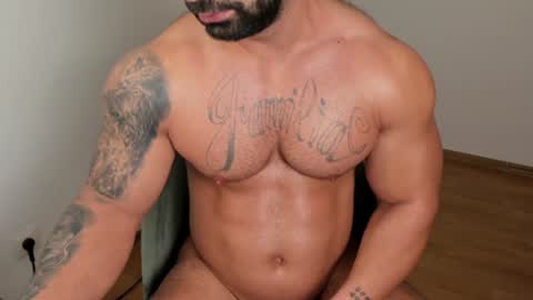 Snapshot of jaxonhunk chatting on February 7, 2025, 4:16 am JaxonHunk online show from February 7, 2025, 4:16 am