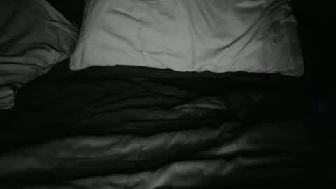 Jaxx online show from December 4, 2025, 9:40 am