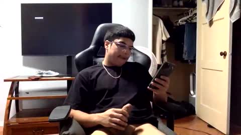 Snapshot of jay2sexyy02 chatting on November 10, 2025, 12:20 am jay2sexyy02 online show from November 10, 2025, 12:20 am