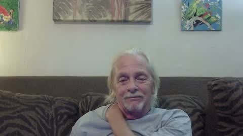 jay-jay1475 online show from October 10, 2025, 7:35 pm