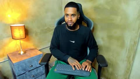 Snapshot of jay_jhonson chatting on December 20, 2025, 4:19 am jay jhonson online show from December 20, 2025, 4:19 am