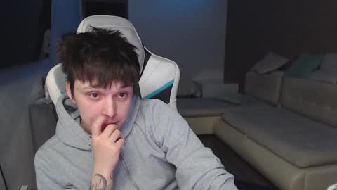 Jayce online show from February 14, 2025, 6:19 pm