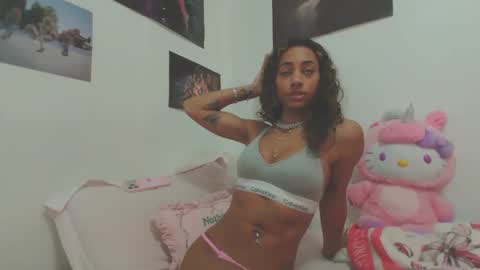 Snapshot of jayceejoness chatting on February 25, 2026, 3:27 am Jaycee online show from February 25, 2026, 3:27 am