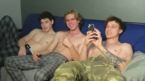 Snapshot of jaycex_69 chatting on December 9, 2024, 6:46 pm THE HOUSE online show from December 9, 2024, 6:46 pm