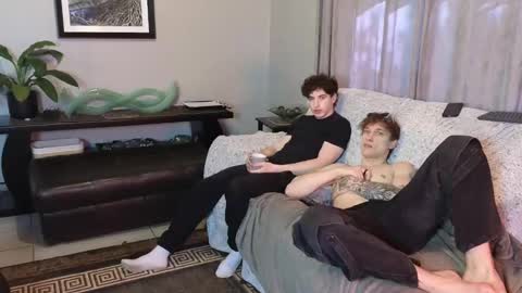 Snapshot of jaycex_69 chatting on February 24, 2025, 7:11 am THE HOUSE online show from February 24, 2025, 7:11 am