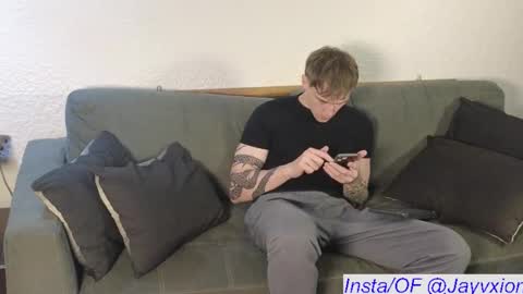 Snapshot of jaycex_69 chatting on October 6, 2025, 6:49 pm THE HOUSE online show from October 6, 2025, 6:49 pm