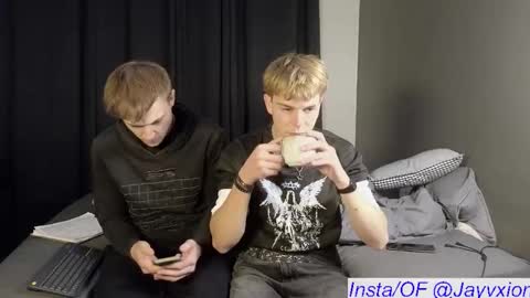 Snapshot of jaycex_69 chatting on October 20, 2025, 3:01 pm THE HOUSE online show from October 20, 2025, 3:01 pm