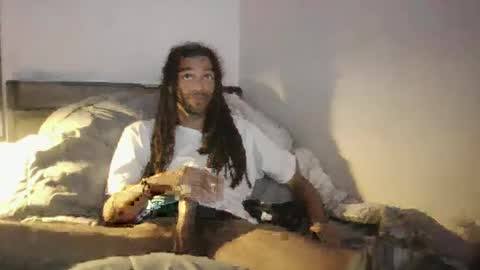 jaycjay123321 online show from October 8, 2025, 3:04 am