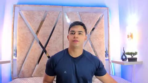 jayd_muscle online show from November 15, 2025, 3:26 am
