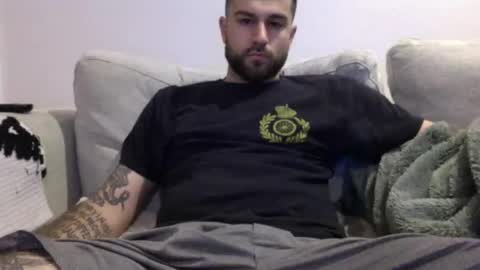 jayg333 online show from December 2, 2025, 1:00 am