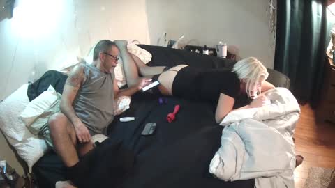 jayhood718Bk  sexy pearl online show from January 11, 2025, 4:48 am