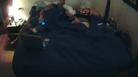 jayhood718Bk  sexy pearl online show from October 23, 2025, 3:28 am