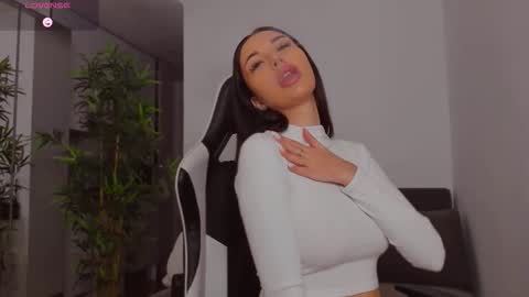 Snapshot of jaylee_kryss chatting on October 14, 2025, 5:14 pm Jay online show from October 14, 2025, 5:14 pm