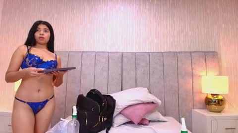 Jazmin online show from February 3, 2026, 2:53 am