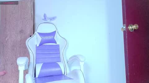 Snapshot of jazmin_barreraa chatting on October 6, 2025, 6:49 pm jazmin  online show from October 6, 2025, 6:49 pm